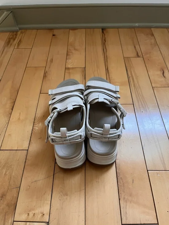 Teva Chunky Platform Sandals in Birch size 11 - Picture 4 of 6